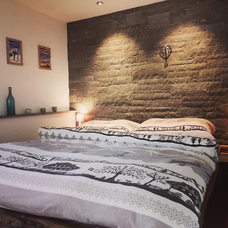 Urchige 2-Zimmerwohnung Matten  ภายนอก รูปภาพ