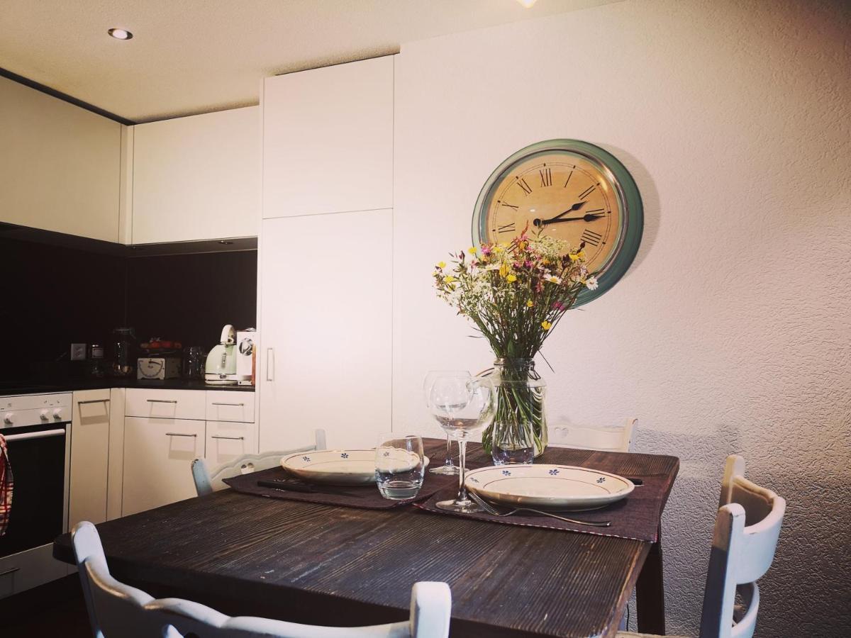 Urchige 2-Zimmerwohnung Matten  ภายนอก รูปภาพ
